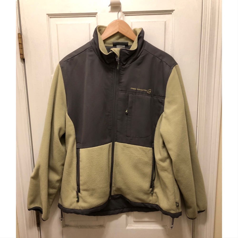 Free country fleece jacket